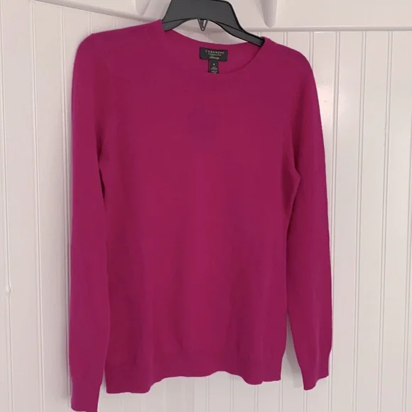 Charter club top luxury cashmere sweater